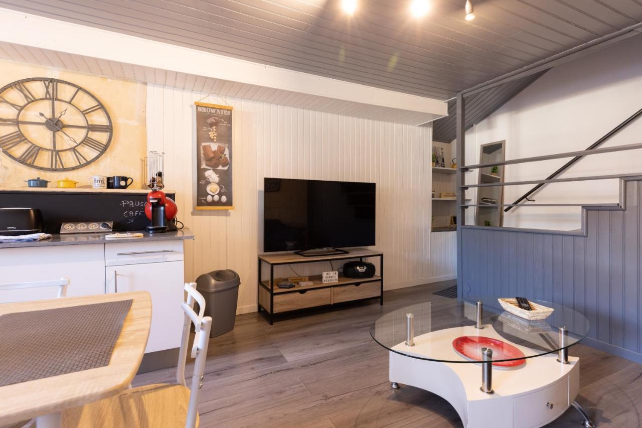 Cozy Cozy Apartment Jonzac Ngoại thất bức ảnh